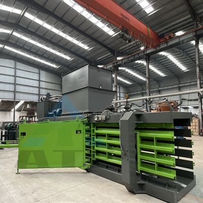 Papel de desecho y ropa vieja Máquina de empapelado hidráulica con compresión de cartón de bebidas