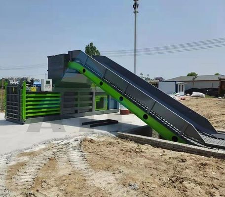 Densidad de balón cliente 2300 KG Máquina de embalaje de aluminio hidráulico horizontal con transportador