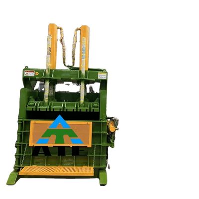 2024 Compactor de cartón de embalaje Máquina de embalaje hidráulica para reciclar residuos de papel