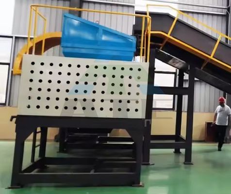 Maquinaria para el tratamiento de residuos industriales de madera, metales y plásticos