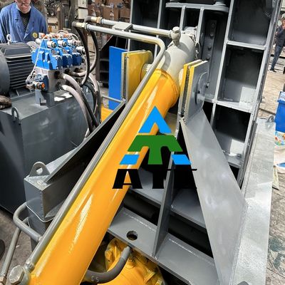 Sistema hidráulico de briketado automático de astillas metálicas para el tipo de alfiler de hierro horizontal