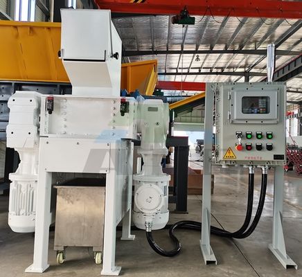Capacidad de producción máxima 17000 kg/h Trituradora de cuatro ejes para palets en barril de embalaje