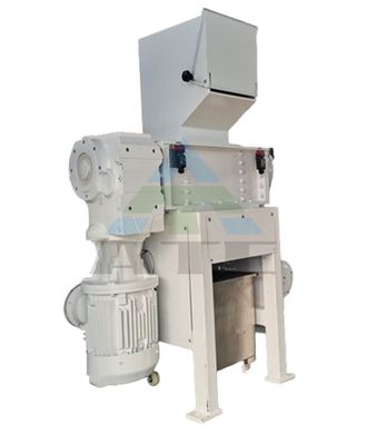 Máquina de trituración de plástico de cuatro ejes de tamaño de entrada personalizado para reciclaje industrial