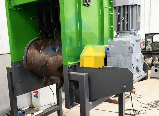 Abridor de bolsas de plástico tejido para tiendas de materiales de construcción después del mantenimiento en el campo de servicio