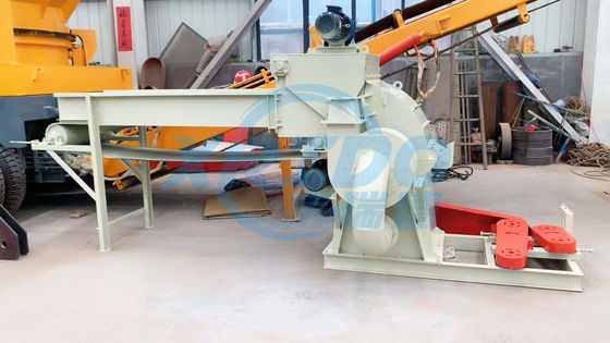 Tiendas de materiales de construcción Máquina trituradora de doble eje para triturar y moler madera