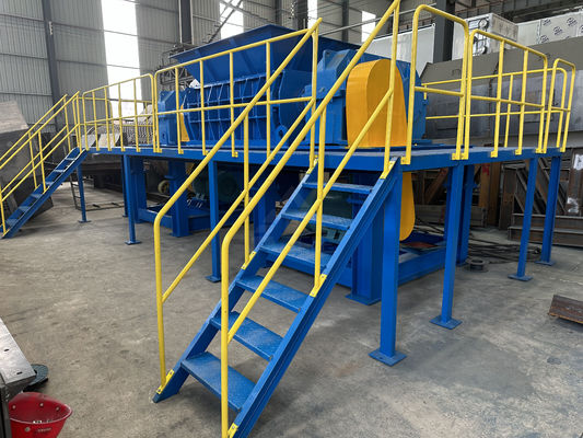 Máquina de trituración de neumáticos de doble eje hidráulico de plástico trituración de eje de metal