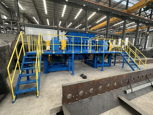 Máquina de trituración de neumáticos de doble eje hidráulico de plástico trituración de eje de metal