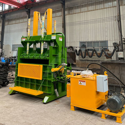 Máquina de embalaje vertical de 80 toneladas para comprimir y empacar materiales sueltos en venta