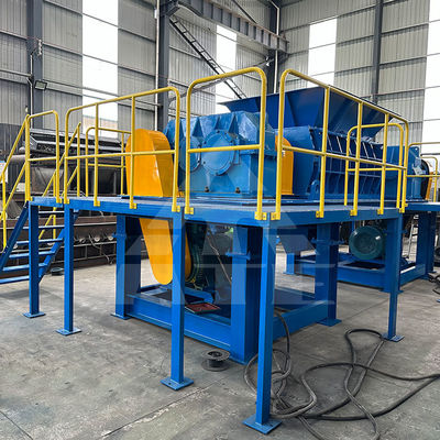 Cuchillas de trituradoras industriales para una fácil operación Trituración de neumáticos de desecho Obras de construcción