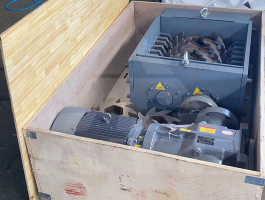 Partes de repuesto Tipo de trituradora de cuchillos Caja para trituradora de chatarra industrial de cuchillas de doble hoja