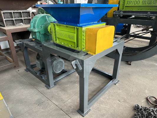 Apoyo a la personalización de plástico Mini Double Shaft Shredder máquina de trituración de madera por Famous Motor