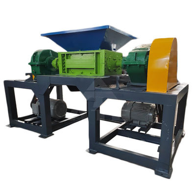 200-2200mm Tamaño de entrada Doble eje Trituradora de cartón de madera de plástico con transportador