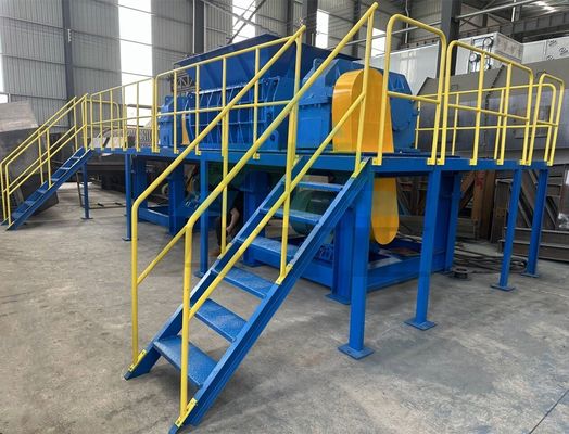 Trituradora de acero de control PLC para el reciclaje de neumáticos y la producción de polvo de caucho