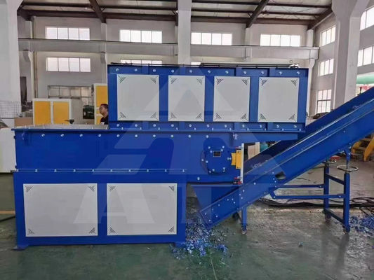 300-500 kg/h Capacidad de producción Mini trituradora de cartón plástico de caucho de eje único
