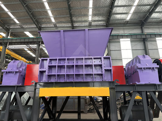 Máquina de trituración de plástico de doble eje para reciclaje de metal compacto de chatarra de caucho de cobre 2000m