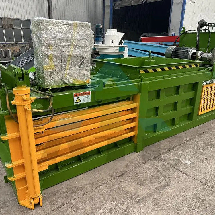 Compactor de cartón horizontal para embalajes de compresión