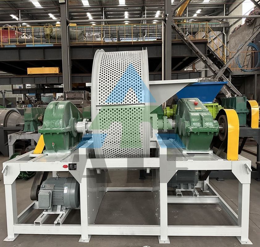 Tipo de máquina de neumáticos trituradora de doble eje para chatarra neumáticos neumáticos usados reciclaje