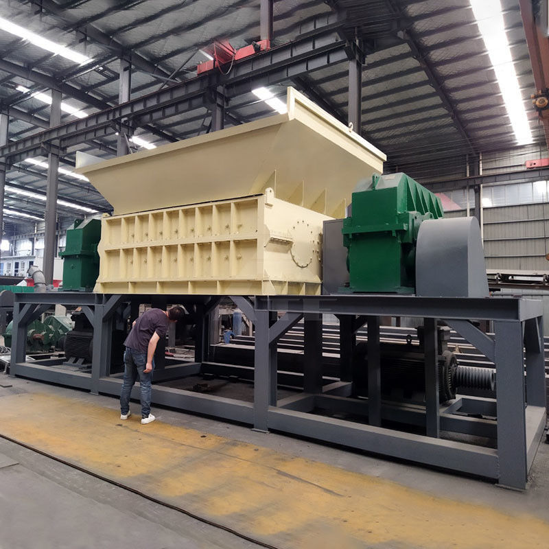 Tipo de dos ejes automático de doble ejes trituradora de chatarra de metal de tubería de plástico para el reciclaje